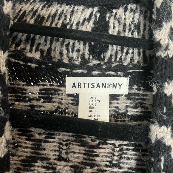 Artisan NY Long Open Sweater - Picture 2 of 5
